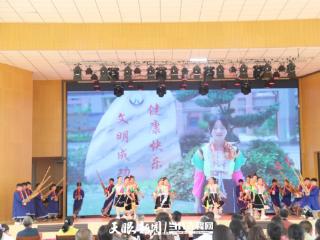 花溪区教育局开展创建教育系统基层“五好”关工委现场观摩交流活动