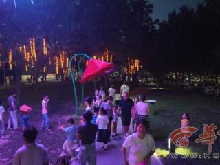 西安鄠邑：涝滨生态休闲街区焕新亮相 撬动“夜经济”