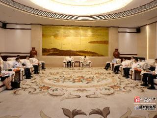 郭宁宁吴贤德与中国日报社社长兼总编辑曲莹璞座谈交流