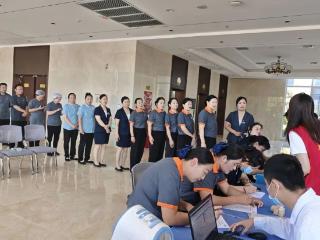 中共菏泽市委党校开展“学党史践初心 献热血传爱心”无偿献血活动