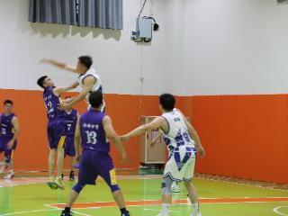 盐城射阳：苏超热浪 燃动教职工篮球赛场