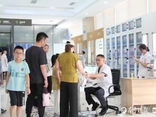 暑期“摘镜热”来袭，日照爱尔眼科医院助力学子们清晰“逐梦”