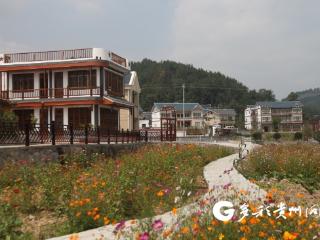 笑容更多 心里更暖——花茂村十年发展小记
