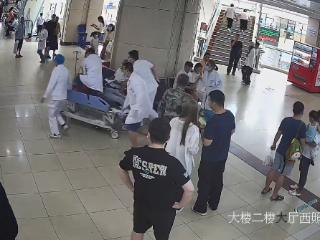 就诊患者突发晕厥，临沂市人民医院医护人员联合完成生命“接力”