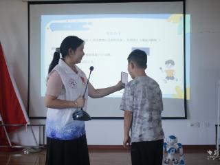 代码筑梦！信志星志愿服务队为儿童开启科技之窗