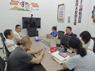 南岱社区海能电商园网格室开展红色故事会主题党日活动