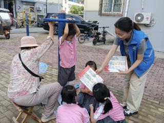 仙营街道谢营社区开展“夏季防溺水 安全伴我行”志愿服务活动