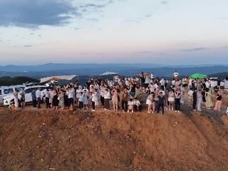实力“宠粉”！郧阳园岭山盛宴引客，山货热销促增收