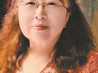 散文著作《古老的月亮》 厦门归侨女作家陈慧瑛再出新书