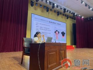 枣庄市市中区文化路小学召开体质提升与近视防控家长会