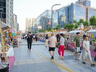 “苏大夜校市集嘉年华”点亮城市夜经济