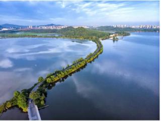 《池州旅游指南》全英文版——《Chizhou Travel Guide》持续赋能池州入境游高质量发展