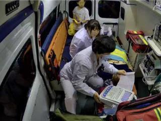 长春机场争分夺秒成功抢救突发心脏病旅客