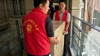 多方接力送电动轮椅 巢湖瘫痪女子获帮助(图1)