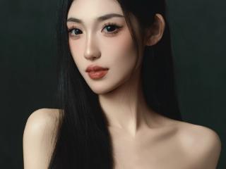 以心为刃迎银幕首秀 鞠沛樾亮剑《渐醒的青春》演绎带刺玫瑰