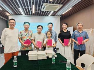 《语言的边界：2024年中国诗歌精选》收录小作者2岁诗作