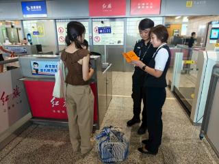 长春机场安检保障首位“宠物旅客”过检