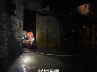 贵州习水突降暴雨！消防成功营救转移80人
