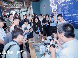 艺海流金·多彩贵州｜香港中国旅游协会会长吴熹安：贵州处处都是游客，人气很旺