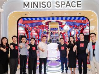 名创优品MINISO SPACE南京盛大开业 叶国富揭秘IP联名战略新突破