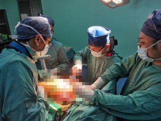 滨州医学院烟台附属医院创伤骨科精准手术修复复杂肩胛盂骨折