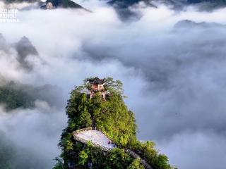 山河卷｜一不小心误入仙境！施秉云台山现绝美云海奇观Stumbled into Fairyland! Shibing's Yuntain Mountain Dazzles with Epic Sea of Clouds