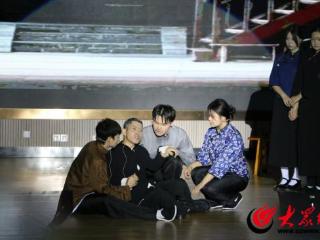 弦歌不辍传薪火，舞台演绎家国情： 青农学子以爱国话剧纪念抗战胜利80周年
