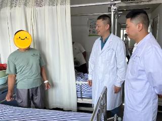 摔跤意外“现”肿瘤 妙手除瘤效果好