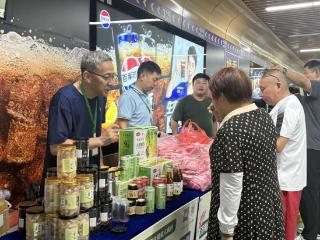 地铁站里飘起“瓜果香” 济南驻村第一书记夏季助农市集火爆开市