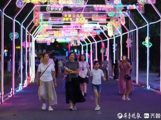 来李沧，啤一夏！2025青岛世博园光影奇幻夜啤酒嘉年华开幕
