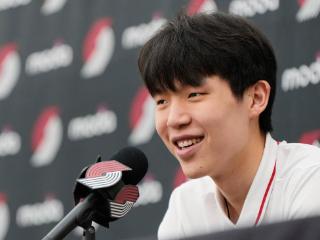 NBA生涯首秀获得10分，杨瀚森：第一次打这么快节奏的比赛