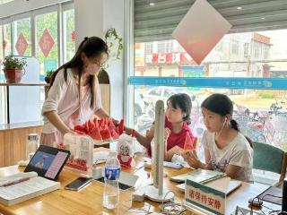 【童乐缤纷暑期】“书香沁童心 清凉伴成长”——济南市莱芜区羊里街道开展暑期送清凉关爱活动