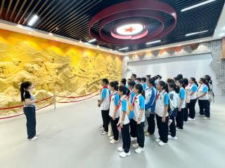 童心向党·红色打卡——平度市实验中学“钢七连”走进大泽山抗日战争纪念馆