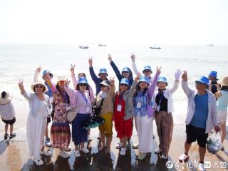 600余人“银龄专列”首发团来到日照，开启魅力康养之旅