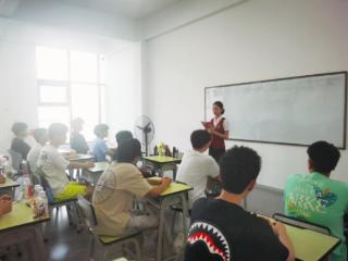 中信银行长春红旗街支行走进吉林省麦穗教育培训学校开展金融宣教活动