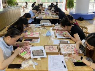 苏州园区阳浦路社区：宋锦华彩，珠绘时光