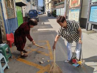 济阳街道财工街社区开展“清死角 焕新颜 ”志愿服务活动