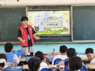 六年接力志愿服务 河南财政金融学院师生用美育浸润乡村孩子心灵
