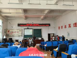 白云区都拉乡关工委联合“五老”志愿者开展“党史学习+安全教育”双主题宣传活动
