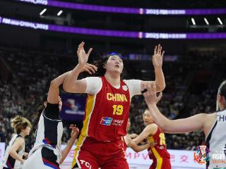 女篮亚洲杯中国队战胜韩国队，取得两连胜