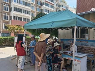 李营街道李营社区开展中医义诊志愿服务活动