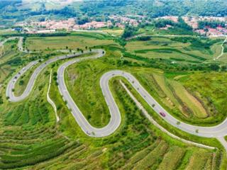 潍坊安丘：一条“天路”带来山乡巨变 农文旅绘就振兴新图景