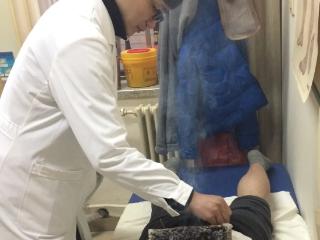 东城中医医院聂哓伟医生：1灸1泡，祛湿散寒，给身体一场深度“SPA”