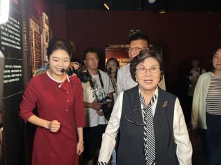 评书大师刘兰芳游长影