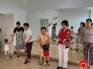 【文化社区建设】蔬香满园圈童趣 亲子同乐悦健康——德州天衢新区宋官屯街道大申社区举办亲子运动会