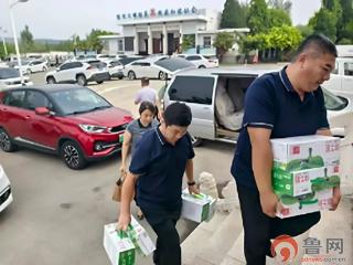 枣庄市儿童福利院党支部联合市救助管理站党支部开展“情系职工 夏送清凉”活动