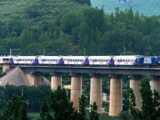 “泰山黄河号”旅游列车暑运上线 停靠源迁、南仇、桓台等站
