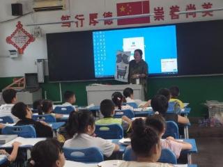济宁市任城区南张街道：金石传拓“非遗课堂”点亮暑期时光