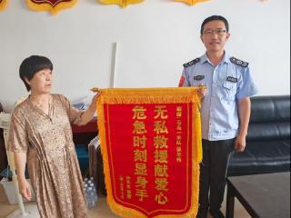 荣成公交：公交车秒变“救护车”，上演生命救援
