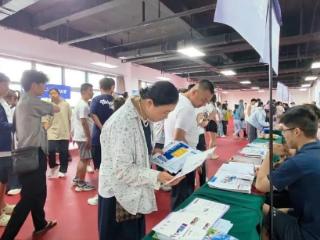 7月22日，就在莒县二中体育馆！高招会高职（专科）场等你来！